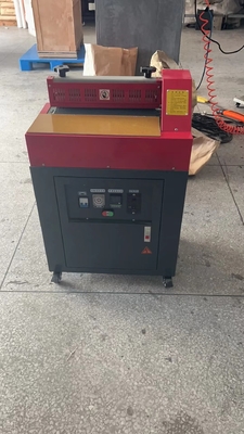 Macchina di laminazione per rivestimento adesivo 220V Voltaggio 5 kg/ora
